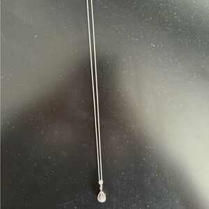 Elegant Silver and Diamond Silver Necklace